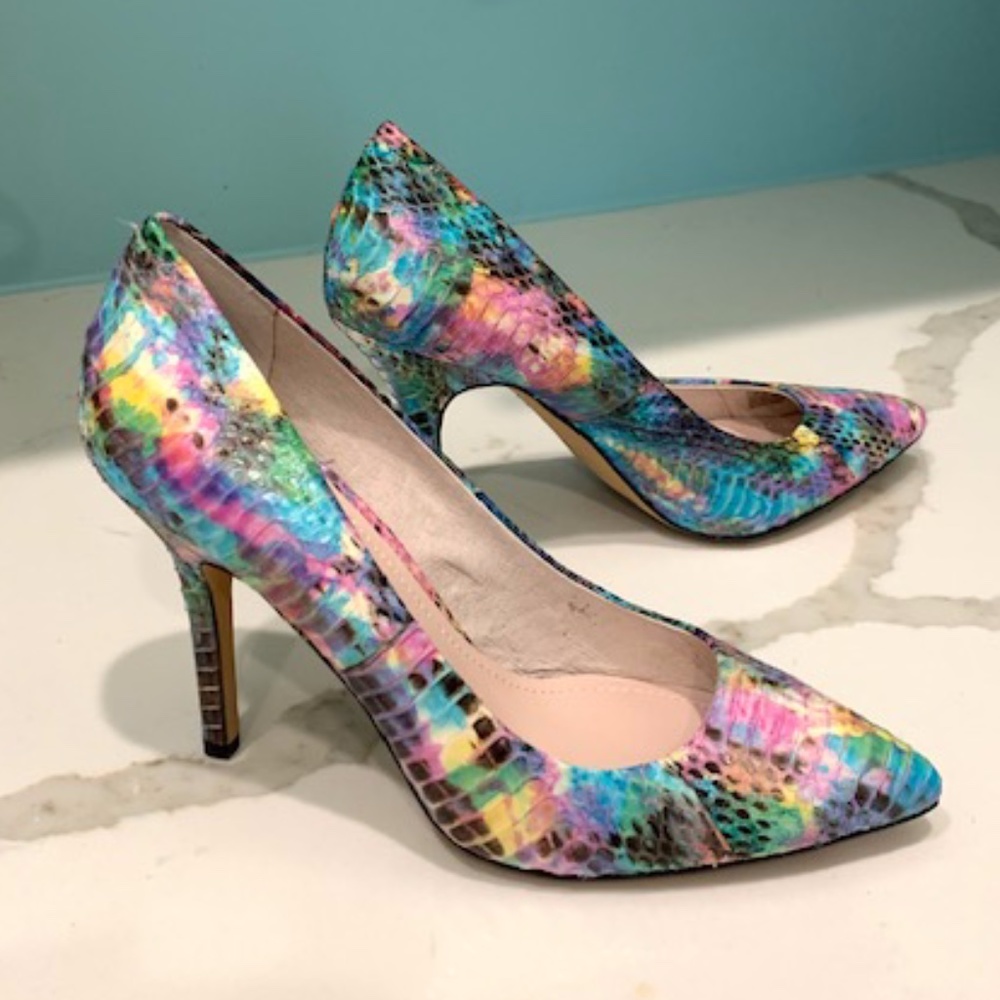 NEW Vince Camuto Halle Mixed Party Snake skin pump